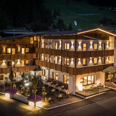 First Mountain Hotel Oetztal Langenfeld Ngoại thất bức ảnh